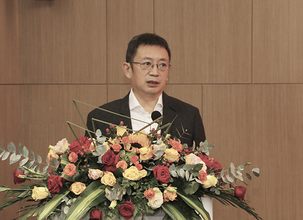 03-JNTY.COM江南体育(中国)科技公司董事长兼科协主席黄道元发表讲话.jpg