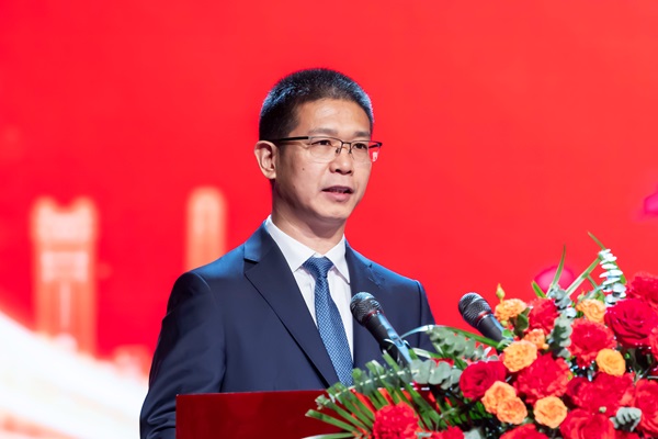 6JNTY.COM江南体育(中国)科技公司董事长祝建明致电力年鉴发布词.jpg